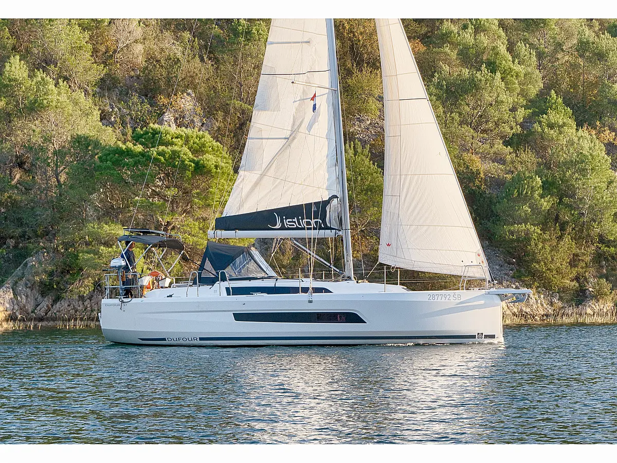 Dufour 37